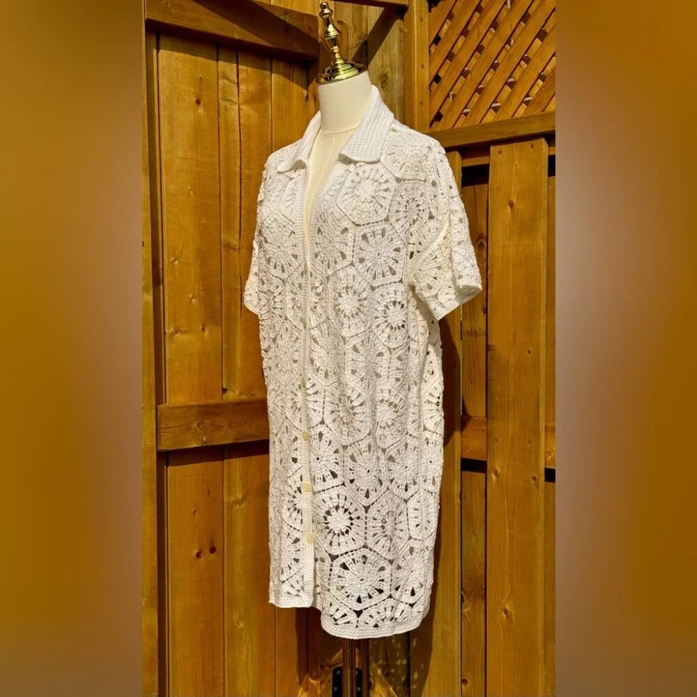 🆕 FARM Rio 🧿 NWOT White Semisheer Floral Button-Up Crochet Cover-Up Dress, L - Picture 5 of 15
